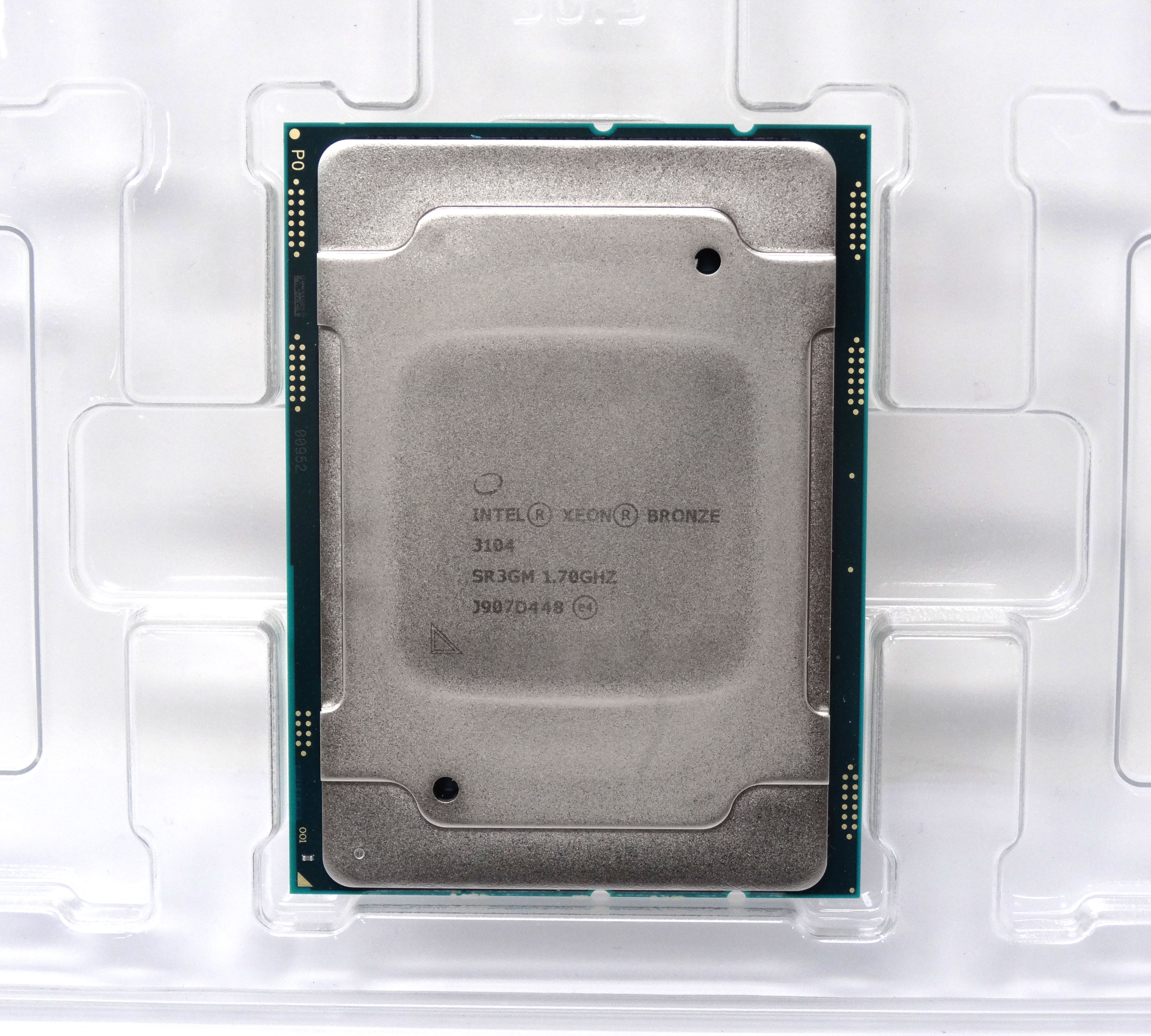 - CPU Only Intel Xeon Bronze 3104 6 Cores 1.7GHz 8.25MB CPU LGA 3647 Processor (860649-B21 - CPU ONLY)